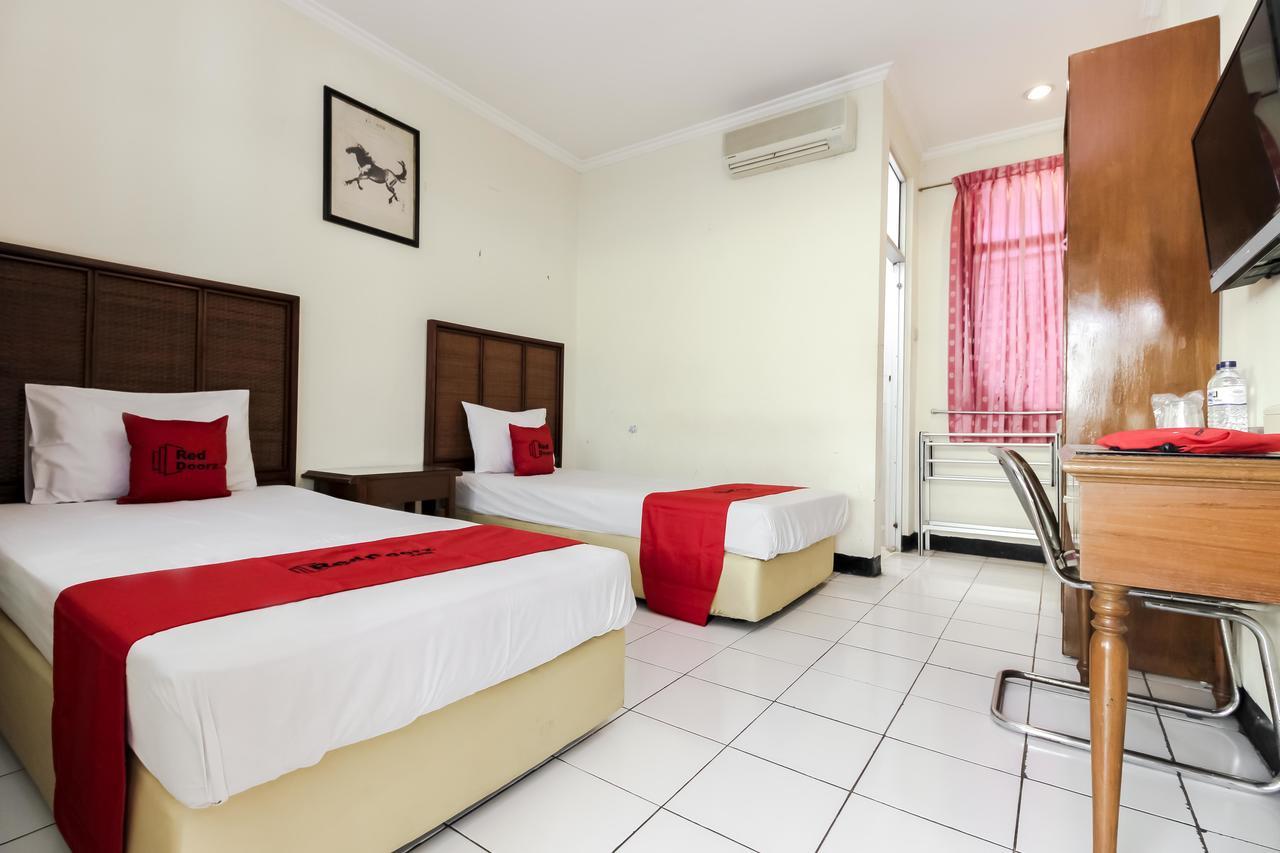 Reddoorz Plus Near Grage City Mall Cirebon Eksteriør billede
