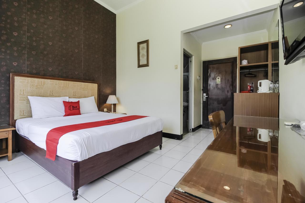 Reddoorz Plus Near Grage City Mall Cirebon Eksteriør billede